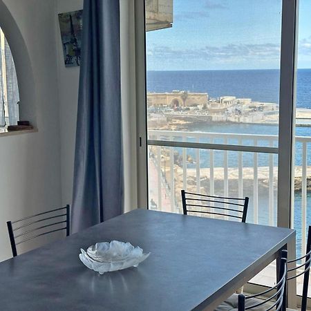 6Th Floor Seafront Apartment With Open Sea Views 슬리에마 외부 사진