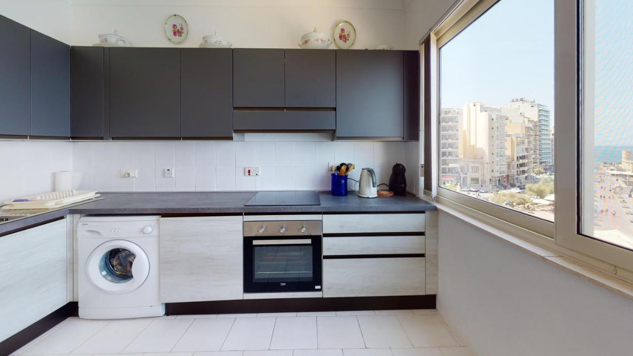 6Th Floor Seafront Apartment With Open Sea Views 슬리에마 외부 사진